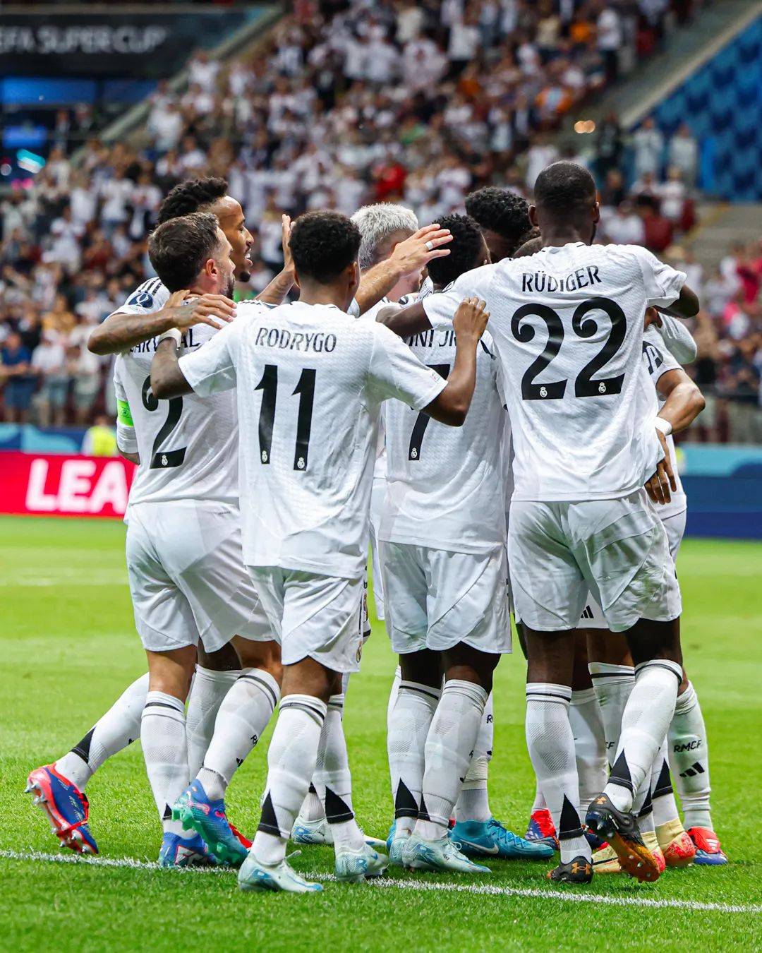 关于姆巴佩连续七场比赛得分超过失利波尔图迎欧超杯关键赛,媒体一致点评:Doinb在尤文图斯比赛中惊险取胜的信息 关于姆巴佩连续七场比赛得分超过失利波尔图迎欧超杯关键赛,媒体一致点评:Doinb在尤文图斯比赛中惊险取胜的信息